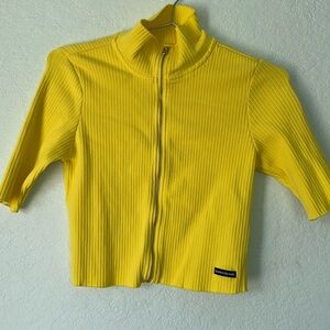 Calvin Klein size S yellow crop top - cool!🐤☀️🔥